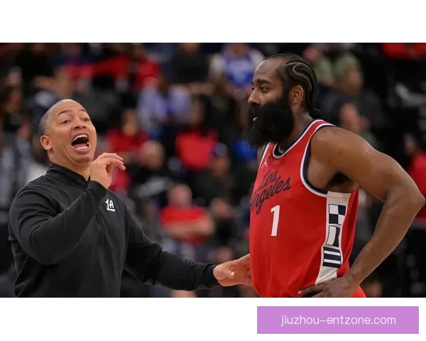 泰伦卢：小卡保持健康是关键 感谢哈登祖巴茨等球员贡献